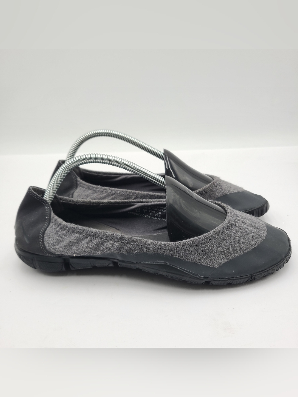 B31 Nike Studio Pack 555173-003 Gray Yoga Ballet Flats Size EU 39 US 9.5